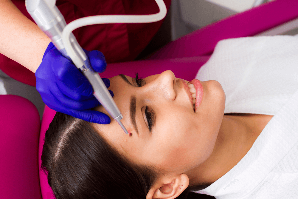 Contact US| Best Skin Care Clinic in Mayur Vihar